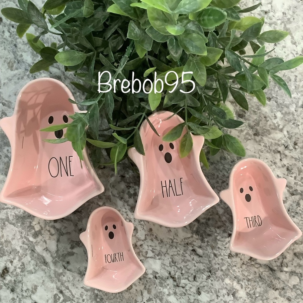 Rae Dunn Ghost Measuring Cups, Set of 4 - Pink